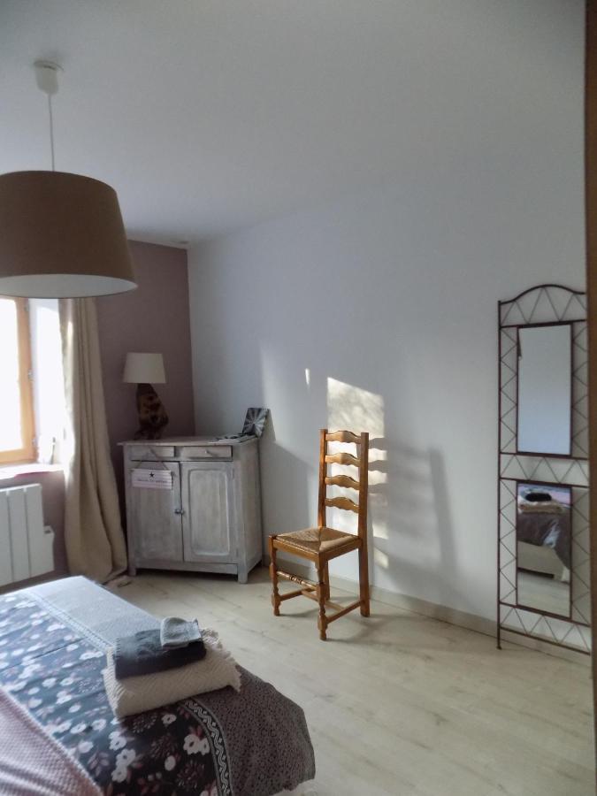 Au Vieux Four Bed & Breakfast Ambert Bagian luar foto